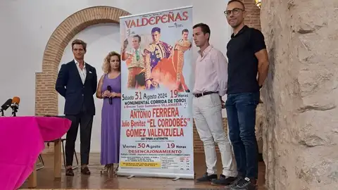 Presentación del cartel de la corrida de Fiestas del Vino y la Vendimia Presentación del cartel de la corrida de Fiestas del Vino y la Vendimia