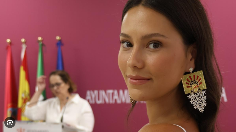 Álvaro Larrosa ganador del premio "Córdoba es una joya" Álvaro Larrosa ganador del premio "Córdoba es una joya"