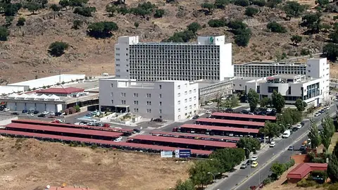 Ingresada en la UCI una mujer de 50 años del Área de Salud de Navalmoral de la Mata a consecuencia de las altas temperaturas Ingresada en la UCI una mujer de 50 años del Área de Salud de Navalmoral de la Mata a consecuencia de las altas temperaturas
