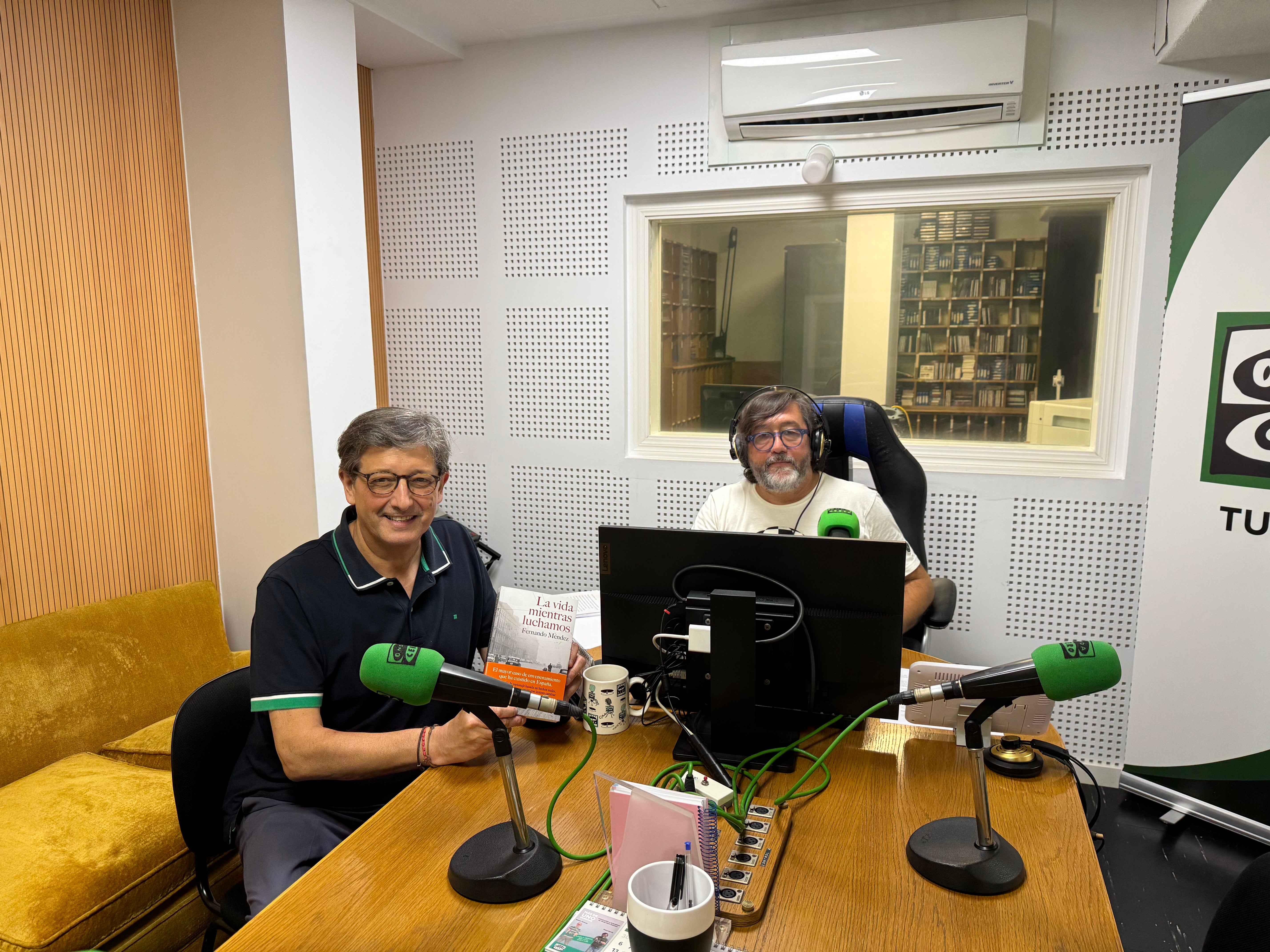 Fernando Méndez publica unha novela de espionaxe, morte e poder Fernando Méndez publica unha novela de espionaxe, morte e poder