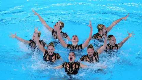 El equipo español de natación artística durante el ejercicio final en los JJOO El equipo español de natación artística durante el ejercicio final en los JJOO
