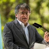 Puigdemont anuncia su vuelta a España: "He emprendido el viaje de regreso desde el exilio" Puigdemont anuncia su vuelta a España: "He emprendido el viaje de regreso desde el exilio"