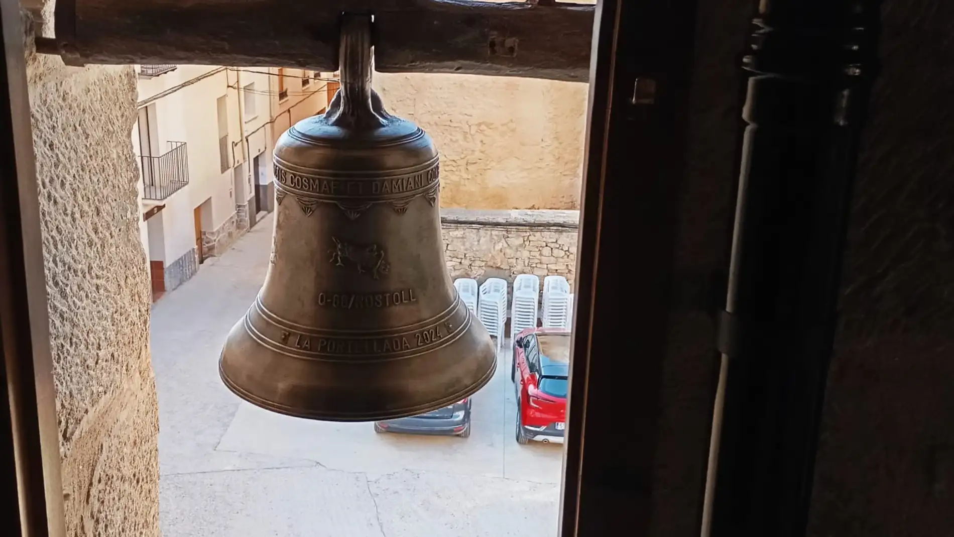 La Portellada recupera su campana 220 años después La Portellada recupera su campana 220 años después