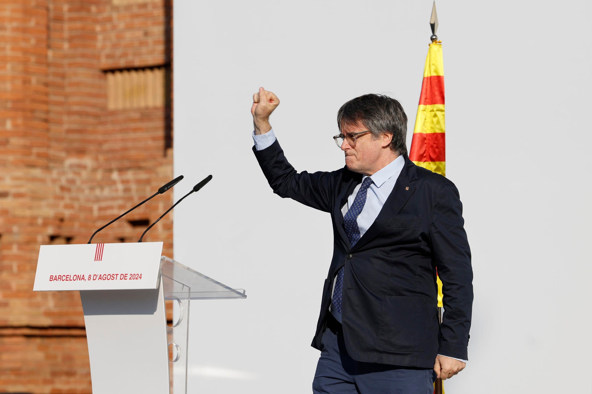 El discurso íntegro de Puigdemont en Barcelona antes de volver a huir sin ser detenido El discurso íntegro de Puigdemont en Barcelona antes de volver a huir sin ser detenido