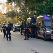 Detenidos dos mossos por su presunta vinculación en la huida de Puigdemont tras su regreso a España