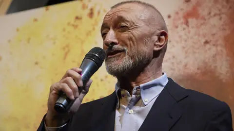 Arturo Pérez-Reverte durante el ciclo 'Letras en Sevilla' Arturo Pérez-Reverte durante el ciclo 'Letras en Sevilla'