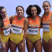 Las atletas españolas del 4x100 femenino