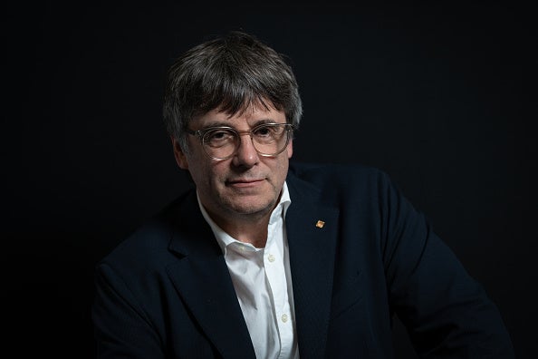 Por qué no han detenido a Puigdemont cuando ha dado el discurso en Barcelona Por qué no han detenido a Puigdemont cuando ha dado el discurso en Barcelona