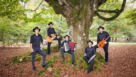 Festifalk llena de ritmo 13 pueblos de Teruel Festifalk llena de ritmo 13 pueblos de Teruel