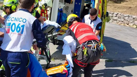 Trasladada en helicóptero desde Tama a Valdecilla una mujer con una embolia pulmonar Trasladada en helicóptero desde Tama a Valdecilla una mujer con una embolia pulmonar