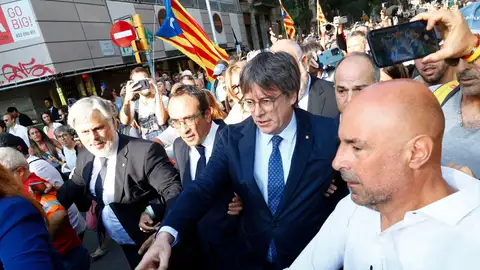 Carles Puigdemont reaparece en Barcelona tras siete años fugado Carles Puigdemont reaparece en Barcelona tras siete años fugado