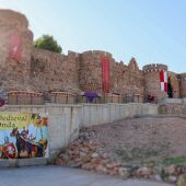 Imagen de la decoración de la Feria Medieval de Onda en su castillo 