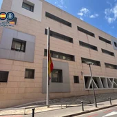 Fachada de la Comisaría Provincial de la Policía Nacional de Alicante Fachada de la Comisaría Provincial de la Policía Nacional de Alicante