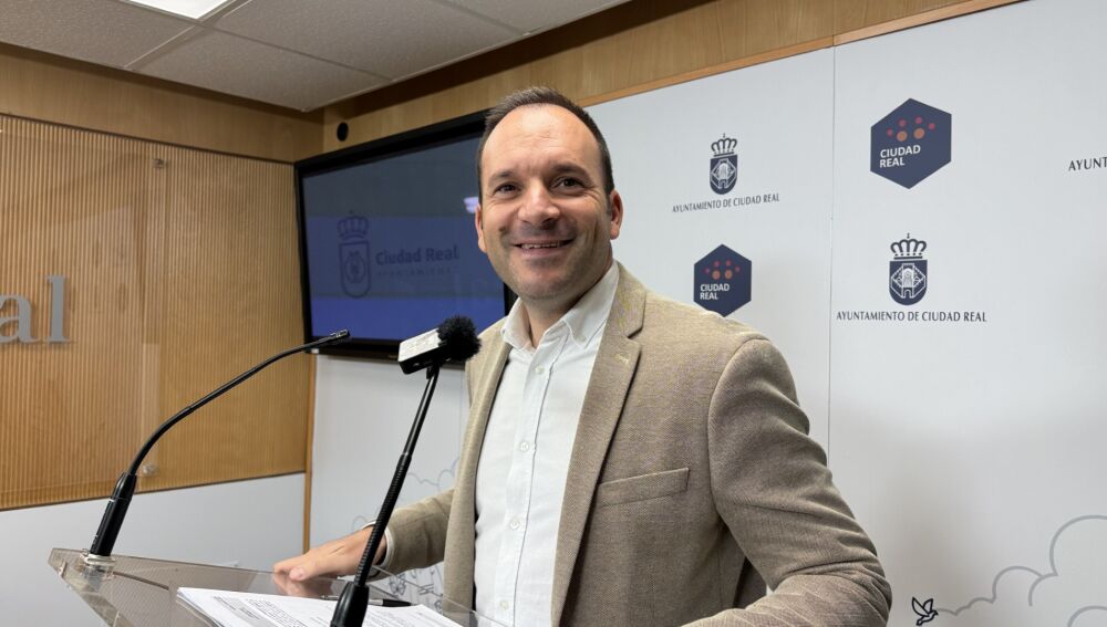 Guillermo Arroyo durante la rueda de prensa