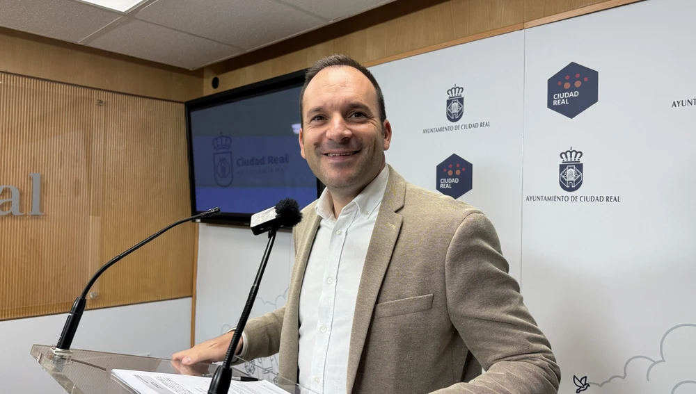 Guillermo Arroyo durante la rueda de prensa Guillermo Arroyo durante la rueda de prensa