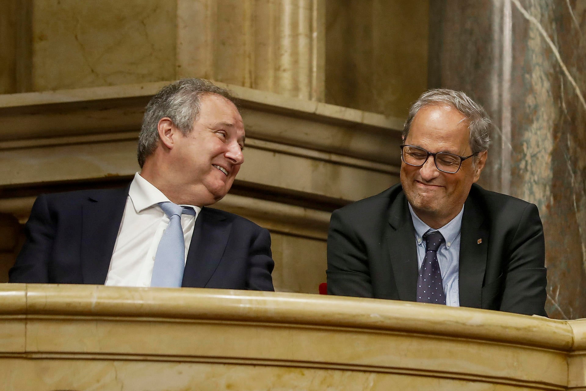 Torra pide que se "revise" la suspensión de uno de los mossos detenido por colaborar en la huida a Puigdemont Torra pide que se "revise" la suspensión de uno de los mossos detenido por colaborar en la huida a Puigdemont