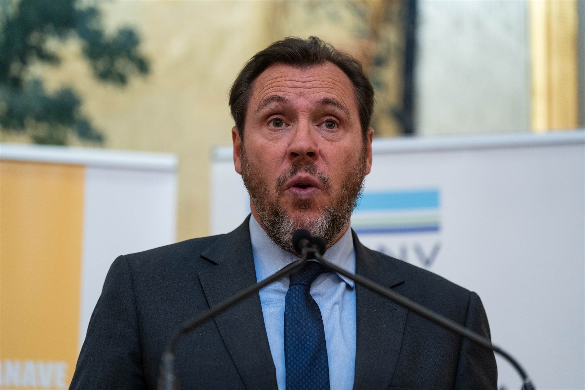 Óscar Puente tilda de "ruido" la huida de Puigdemont y señala a la Generalitat como "responsable" Óscar Puente tilda de "ruido" la huida de Puigdemont y señala a la Generalitat como "responsable"