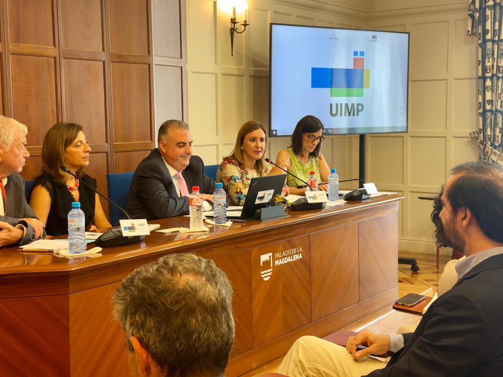 Catalá apuesta por una planificación urbanística centrada en la dotación de zonas verdes Catalá apuesta por una planificación urbanística centrada en la dotación de zonas verdes
