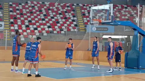 Entrenamiento del Leyma Basquet Coruña Comienza la pretemporada en Riazor.