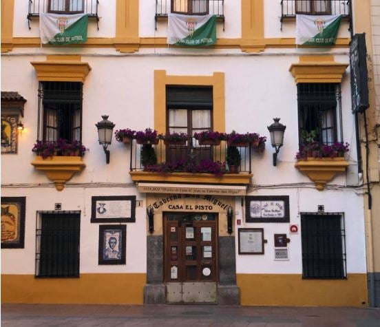 Taberna San Miguel, Casa El Pisto, 144 años de historia Taberna San Miguel, Casa El Pisto, 144 años de historia