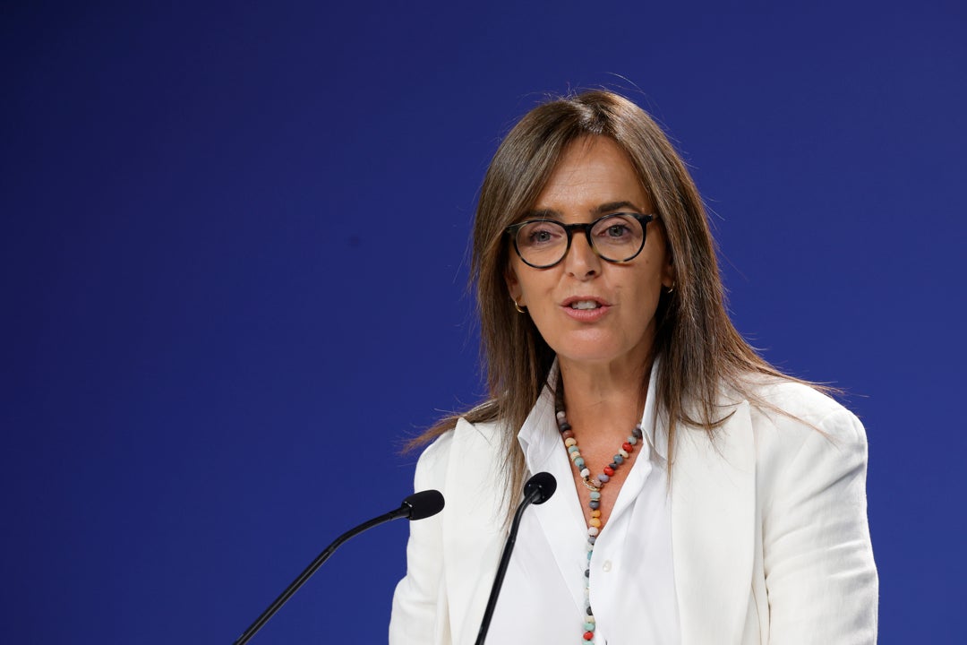 Junts pide a Illa comparecer en el Parlament para explicar la composición de su Gobierno "españolista" Junts pide a Illa comparecer en el Parlament para explicar la composición de su Gobierno "españolista"