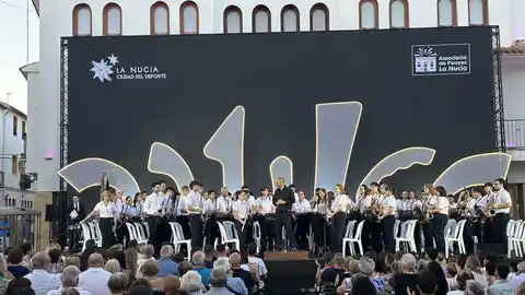 La Unión Musical de La Nucía celebra su 43 aniversario con el “concert de festes” La Unión Musical de La Nucía celebra su 43 aniversario con el “concert de festes”