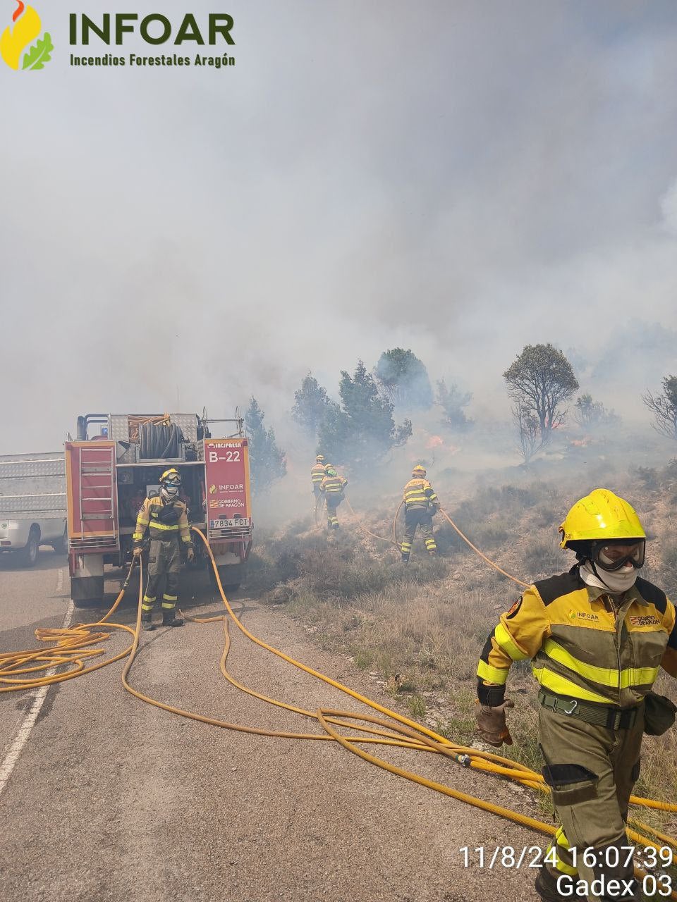Continúan las labores de extinción del incendio de la localidad turolense de Corbalán Continúan las labores de extinción del incendio de la localidad turolense de Corbalán