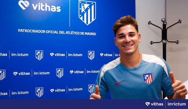 El Atlético anuncia el fichaje de Julián Alvarez hasta 2030 El Atlético anuncia el fichaje de Julián Alvarez hasta 2030