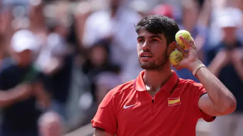 Carlos Alcaraz después de ganar el partido contra Felix Auger-Aliassime Carlos Alcaraz después de ganar el partido contra Felix Auger-Aliassime