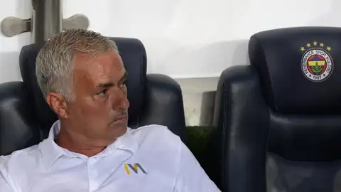 José Mourinho durante el partido la ronda de clasificación de Champions José Mourinho durante el partido la ronda de clasificación de Champions