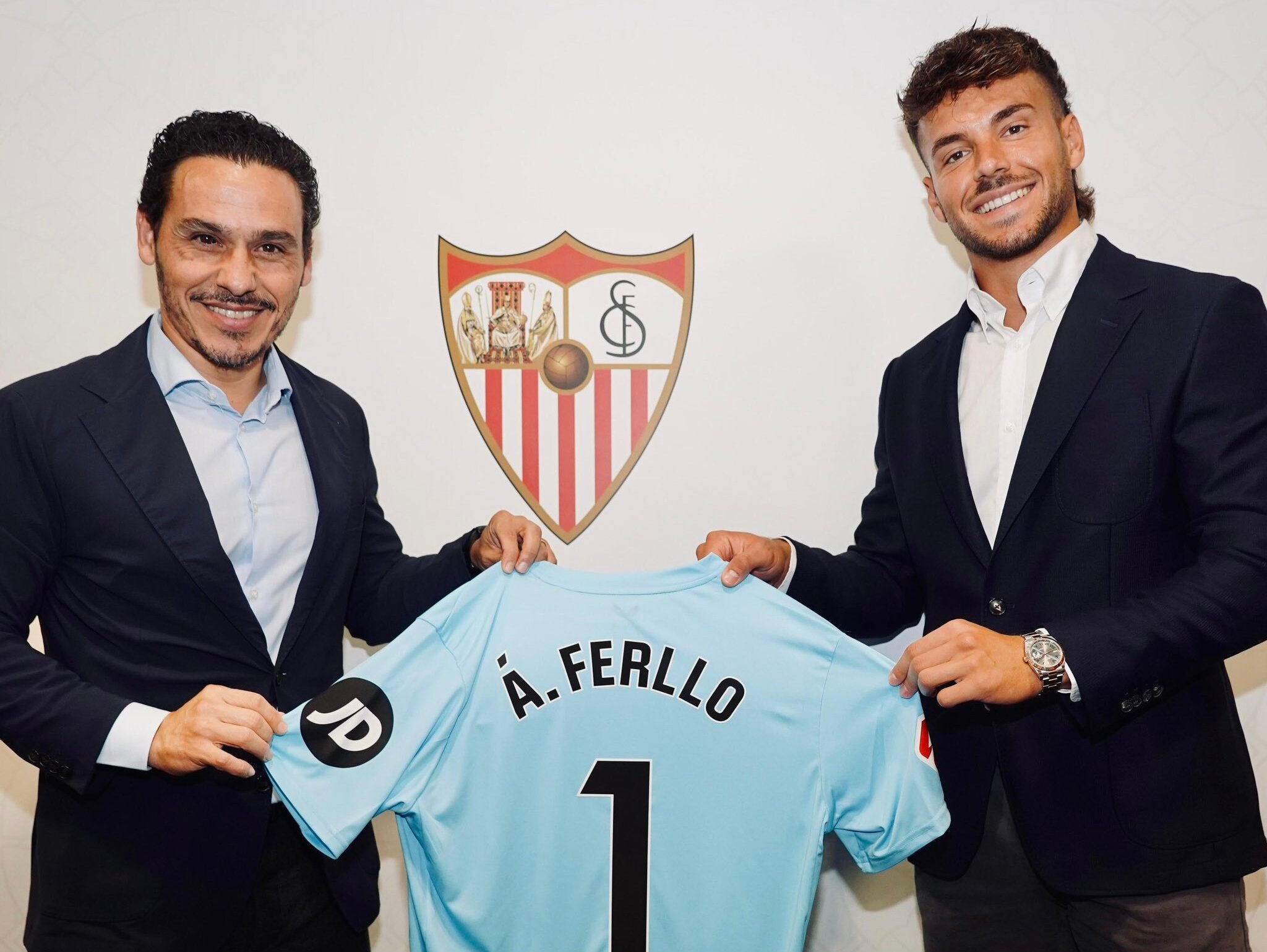 Álvaro Fernández ya es portero del Sevilla Álvaro Fernández ya es portero del Sevilla