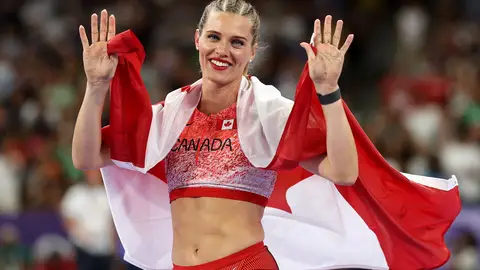 La medallista de bronce Alysha Newman del equipo de Canadá reacciona después de competir durante la final de salto con pértiga femenino en el día doce de los Juegos Olímpicos de París 2024 . (Foto por Cameron Spencer/Getty Images) La medallista de bronce Alysha Newman del equipo de Canadá reacciona después de competir durante la final de salto con pértiga femenino en el día doce de los Juegos Olímpicos de París 2024 . (Foto por Cameron Spencer/Getty Images)