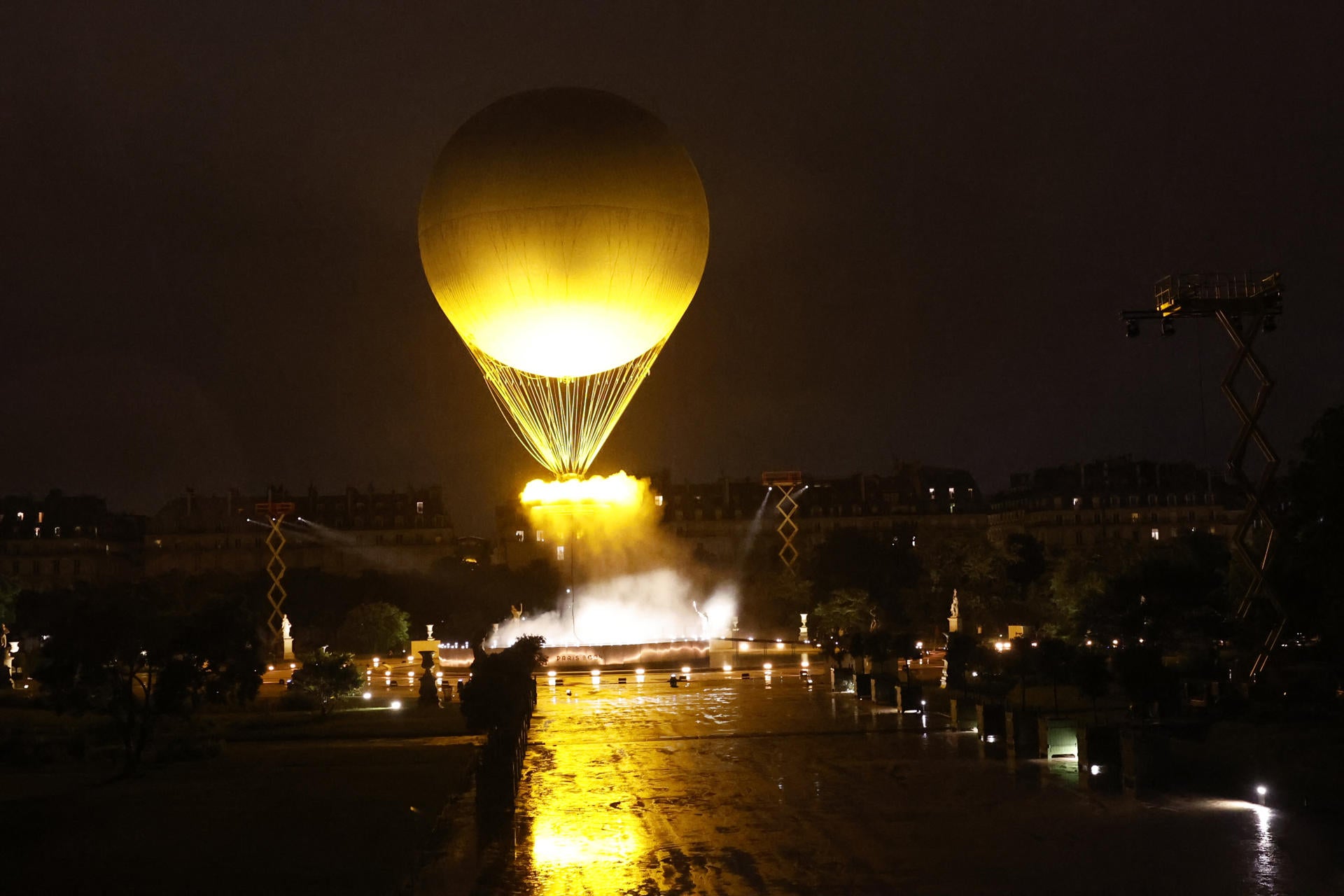 Se apaga la luz olímpica de París 2024: adiós al pebetero que iluminó con agua durante los Juegos Olímpicos Se apaga la luz olímpica de París 2024: adiós al pebetero que iluminó con agua durante los Juegos Olímpicos