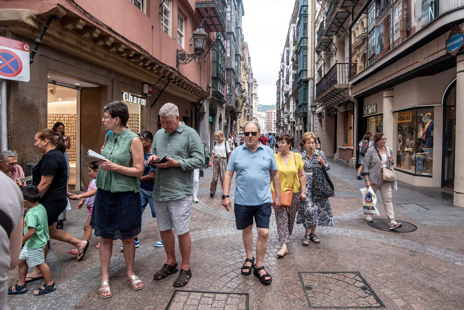 Gobierno vasco requiere a AirBnB la retirada de su web 700 anuncios Gobierno vasco requiere a AirBnB la retirada de su web 700 anuncios