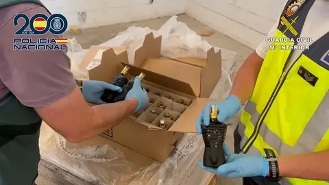 Tres detenidos por el robo con violencia de un camión cargado con permufes valorados en dos millones Tres detenidos por el robo con violencia de un camión cargado con permufes valorados en dos millones