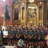 Plantilla del Málaga en la ofrenda floral a la Divina Pastora