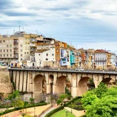 La Vila Joiosa desbloquea las obras de rehabilitación del puente sobre el río Amadorio La Vila Joiosa desbloquea las obras de rehabilitación del puente sobre el río Amadorio