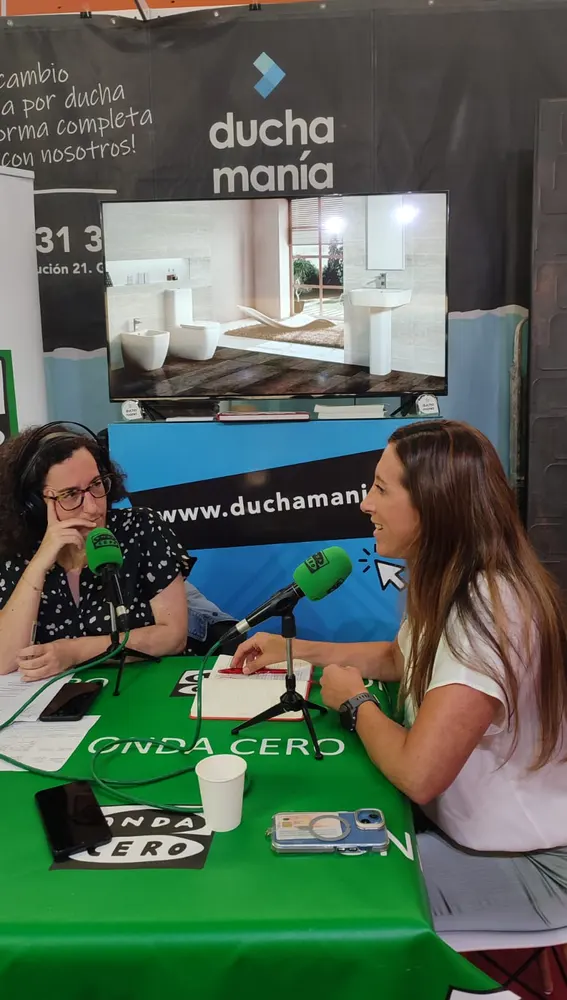 Entrevista a Ángela Pumariega en la FIDMA Entrevista a Ángela Pumariega en la FIDMA