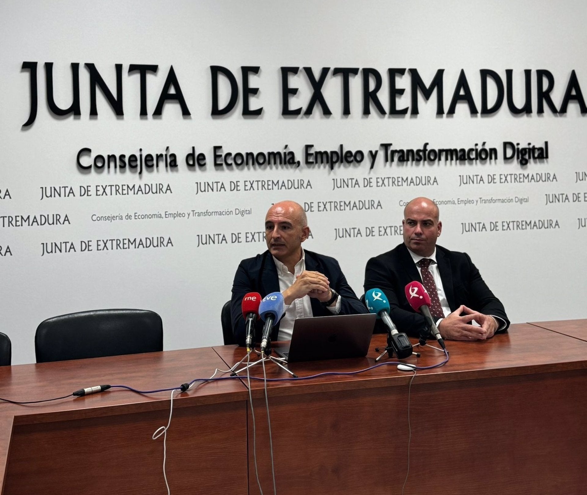 La Junta programa un plan de recualificación de trabajadores para dotarles de más oportunidades en sectores digitales La Junta programa un plan de recualificación de trabajadores para dotarles de más oportunidades en sectores digitales