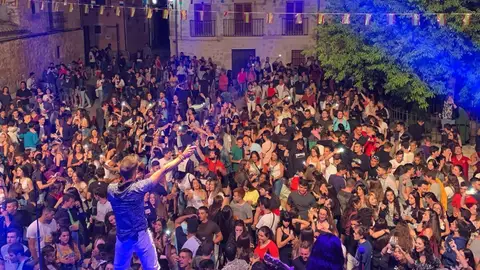 Las orquestas animarán las fiestas de los pueblos Las orquestas animarán las fiestas de los pueblos