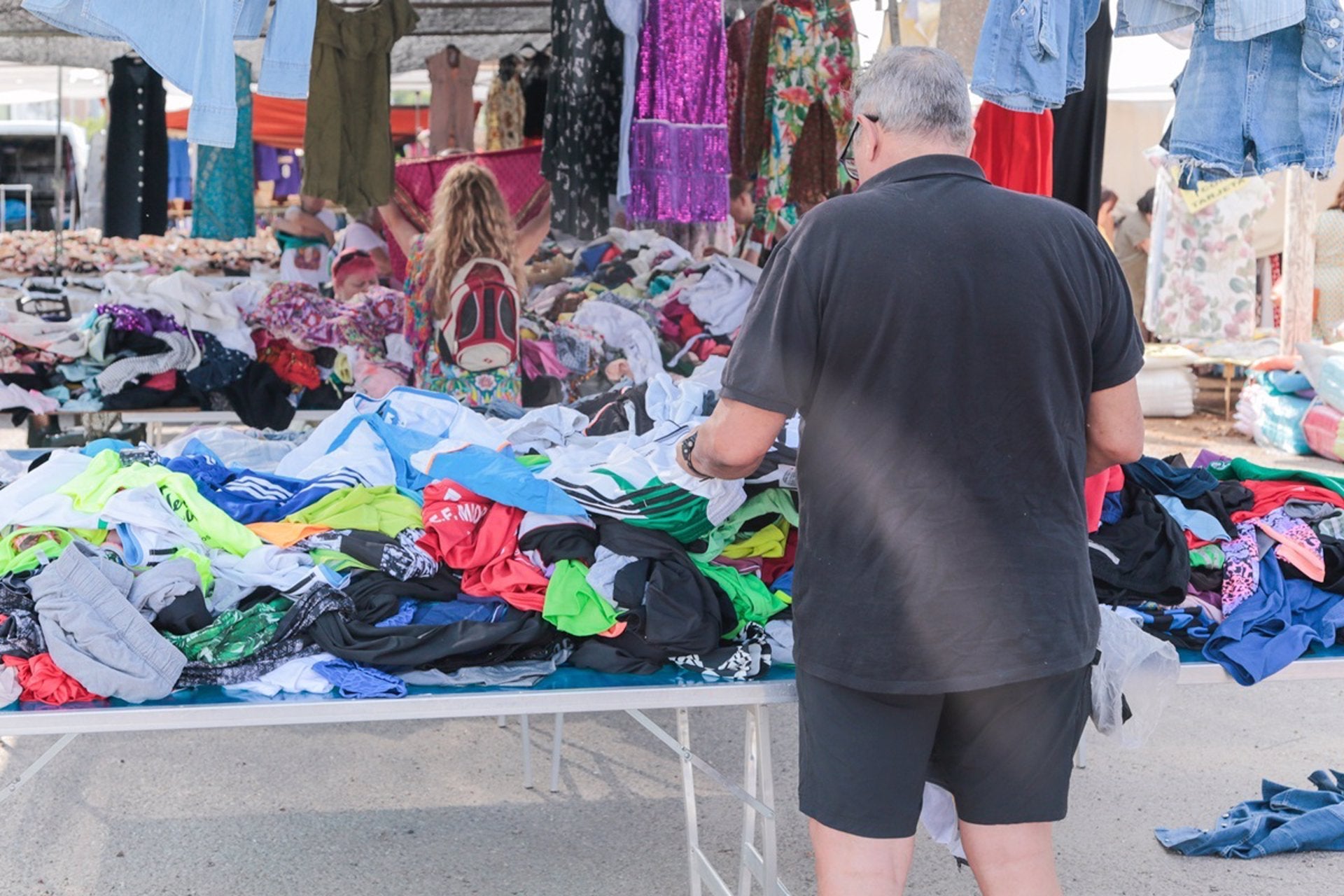 El mercadillo de Mérida se traslada al aparcamiento del ferial el próximo martes y se suspende dos semanas por la Feria El mercadillo de Mérida se traslada al aparcamiento del ferial el próximo martes y se suspende dos semanas por la Feria