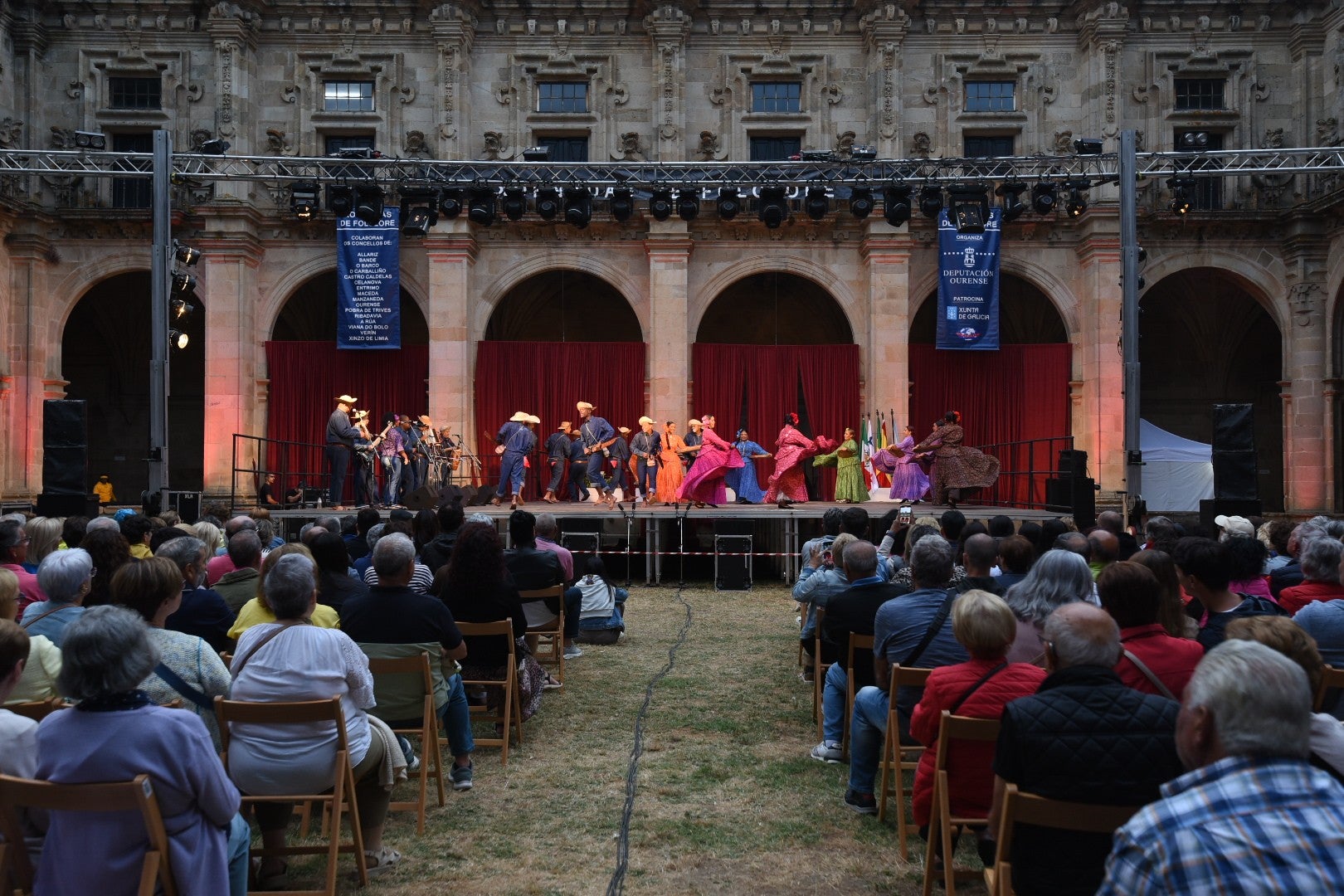 As Xornadas Internacionais do Folklore seguirán viaxando esta semana por Ourense As Xornadas Internacionais do Folklore seguirán viaxando esta semana por Ourense