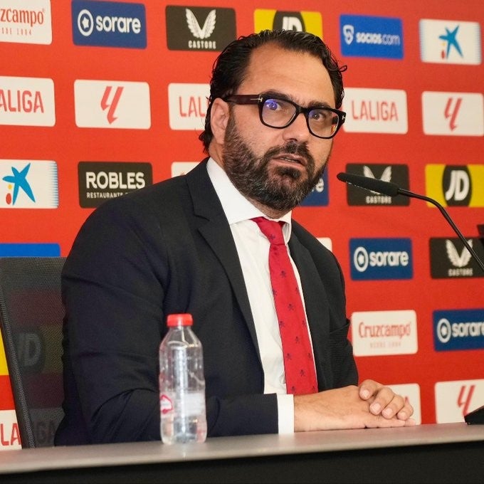 Víctor Orta: "No ha llegado ninguna oferta por Badé que satisfaga los intereses del Sevilla" Víctor Orta: "No ha llegado ninguna oferta por Badé que satisfaga los intereses del Sevilla"