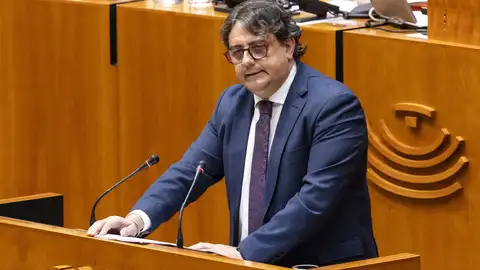 El PSOE critica que el concurso para el transporte sanitario aéreo haya quedado desierto El PSOE critica que el concurso para el transporte sanitario aéreo haya quedado desierto