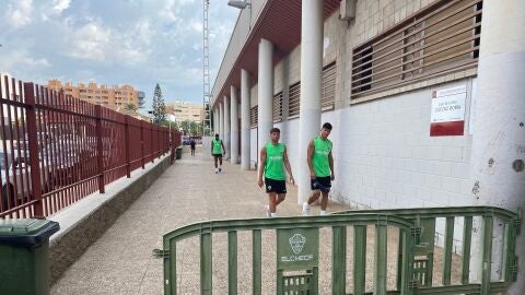 Ra&uacute;l Guti y Cristian Salvador, llegando a la sesi&oacute;n de entrenamiento de este mi&eacute;rcoles.