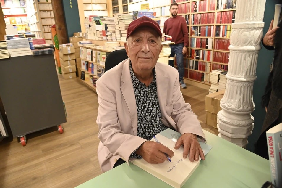 Muere Carlos Ferrando, reconocido periodista de prensa rosa, a los 76 años Muere Carlos Ferrando, reconocido periodista de prensa rosa, a los 76 años