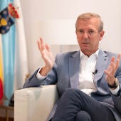 El presidente de la Xunta de Galicia y del PP de Galicia, Alfonso Rueda, durante una entrevista con Europa Press