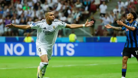 Kylian Mbappé celebra su primer gol con la camiseta del Madrid en la final de la Supercopa de Europa Kylian Mbappé celebra su primer gol con la camiseta del Madrid en la final de la Supercopa de Europa
