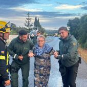 La Guardia Civil retoma las labores de rescate tras evacuar en helicóptero a 16 personas en Es Mercadal.