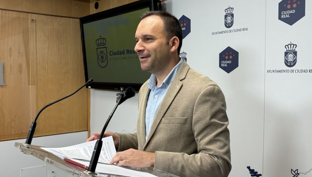 Guillermo Arroyo durante la rueda de prensa